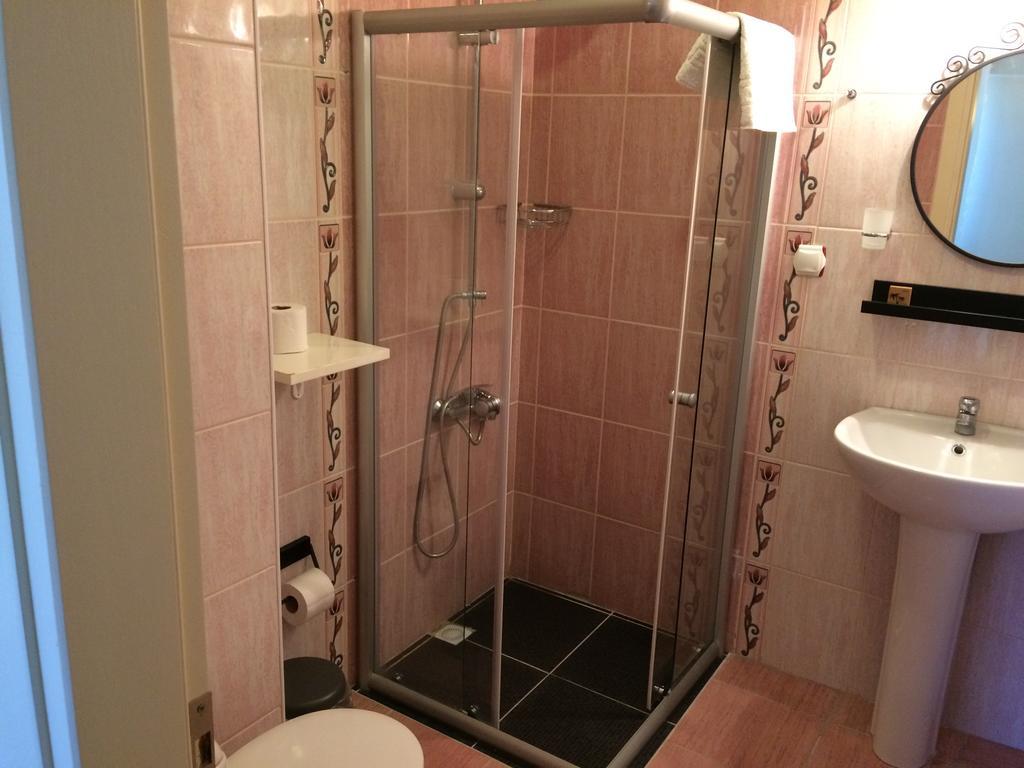 Ege Han Hotel Бозджаада Екстериор снимка